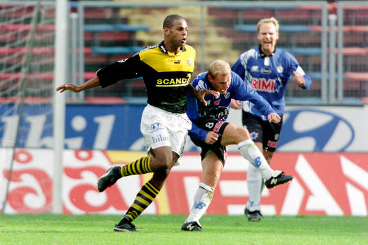Pascal Simpson, AIK och Magnus Svensson, Halmstad
