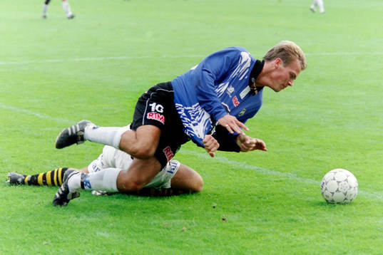 Fredrik Ljungberg, Halmstad stoppas av Pierre Gallo, AIK