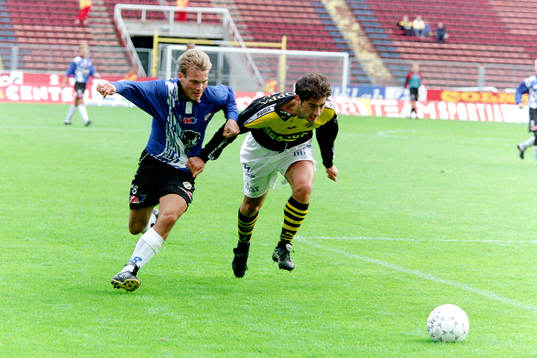 Fredrik Ljungberg, Halmstad stoppas av Pierre Gallo, AIK