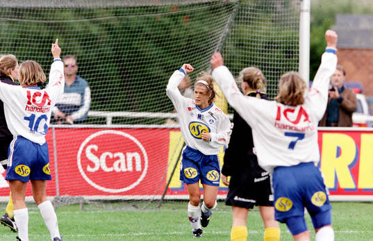 Fotboll, damer, Final, Folksam Cup, Älvsjö - Bälinge,
