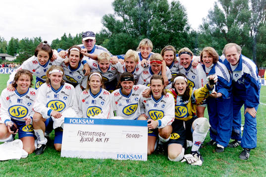 Bläddra bland fler bilder av Fotboll, Folksam Cup, final, Älvsjö - Bälinge, 2-1
