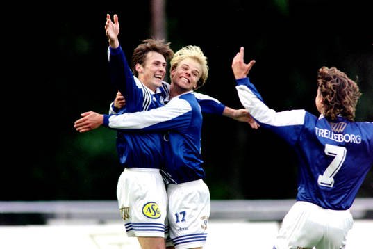 Michael Hansson, Trelleborg gör 1-0 och kramas om av