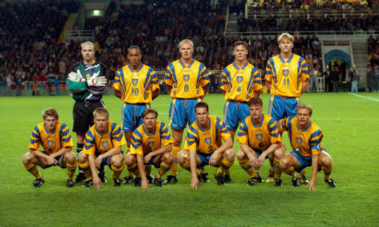 Sveriges startelva: Bakre Raden fr. v: Thomas Ravelli,