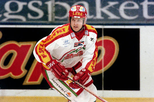 Tommy Kiviaho, Modo