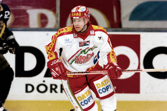 Tommy Kiviaho, Modo