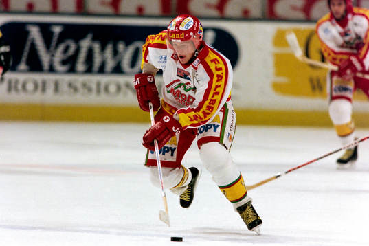 Jan-Axel Alavaara, Modo