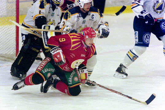 Tommy Westlund, Brynäs med södertäljes Anders Eldebrink