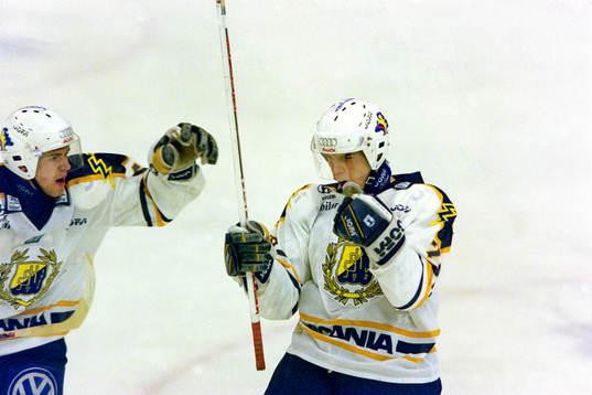 Mikael Samuelsson, Södertälje jublar