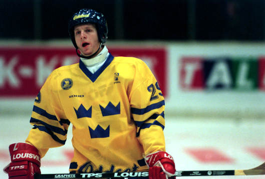 Per-Johan Axelsson, Sverige