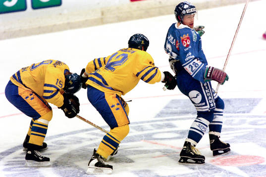 Markus Åkerblom, Niclas Hävelid, Sverige och Timo