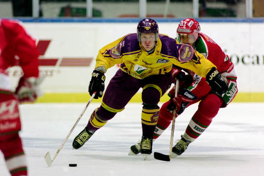 Magnus Arvedson, Färjestad med frölundas Henrik aaby i