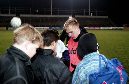 Pär Zetterberg, Anderlecht, skriver autografer
