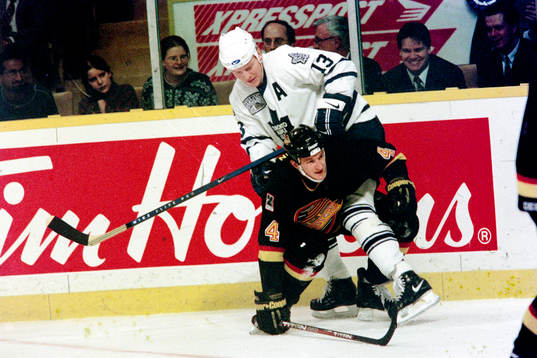 Mats Sundin, Toronto Maple Leafs och Mark Wotton, Vancouver