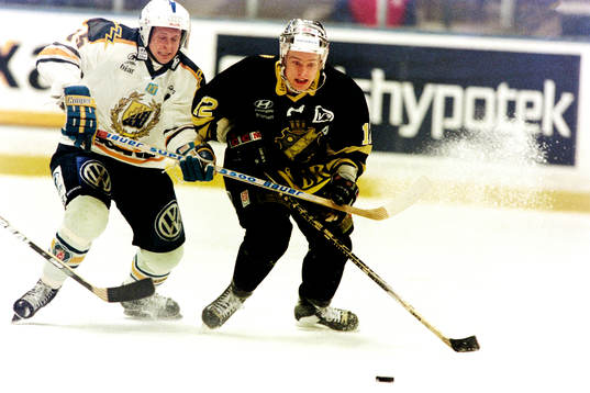 Niclas Hävelid, AIK med pucken