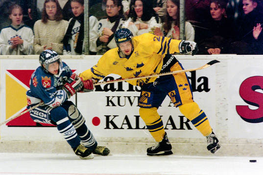 Fredrik Lindqvist, Sverige stoppas