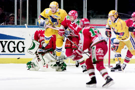 Bläddra bland fler bilder av Ishockey, Elitserien, Västra Frölunda - HV71, 7-5