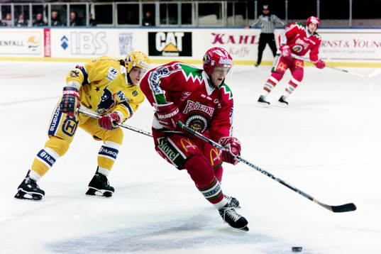 Per-Johan Axelsson, Frölunda med Anders Huusko, HV71 i
