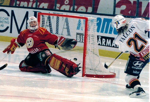 Espen Knutsen skjuter