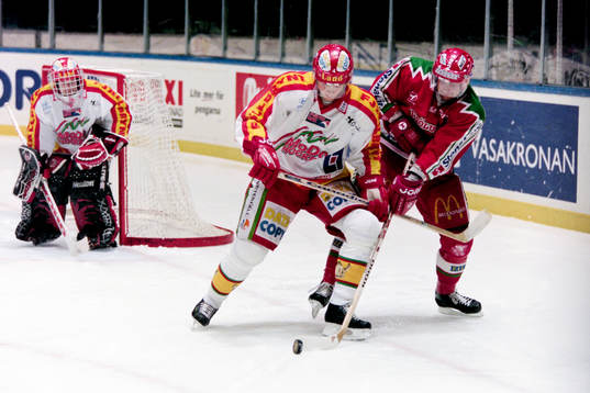Per-Anton Lundström, Modo