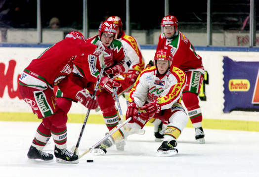 Jan-Axel Alavaara, Modo