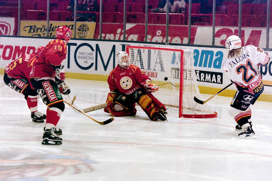 Espen Knutsen, Djurgården slår in pucken bakom brynäs
