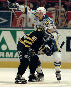 Tomas Strandberg och Andreas Karlsson i närkamp