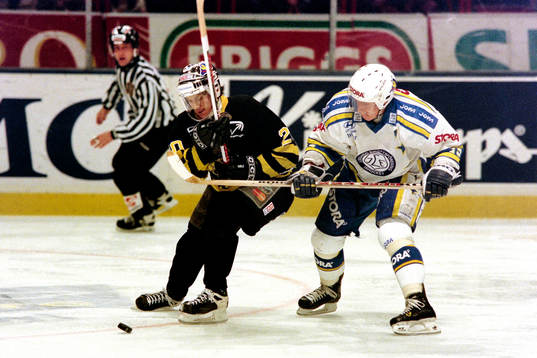 Martin Prochazka, AIK med pucken