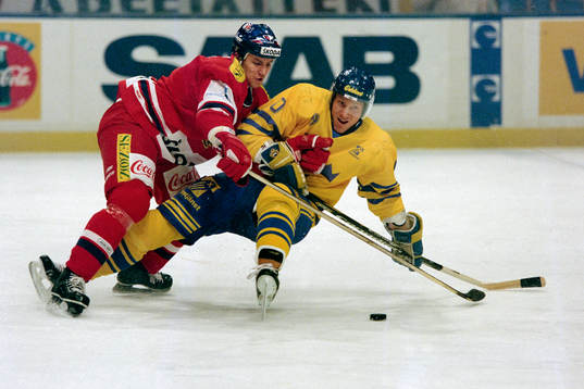 Johan Lindblom, Sverige stoppas