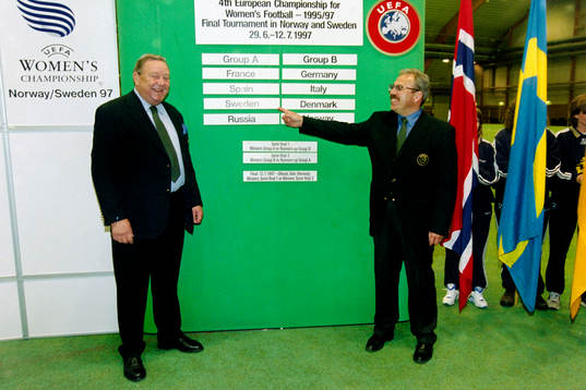 Lennart Johansson, Frantisek Chvalovsky, Uefa