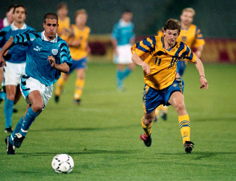 Jesper Blomqvist jagar bollen