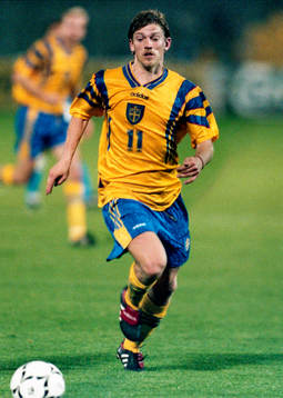Jesper Blomqvist jagar bollen