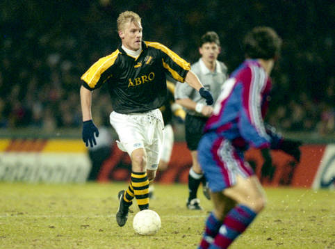 Bläddra bland fler bilder av Fotboll, Cupvinnarcupen, kvartsfinal, AIK - Barcelona, 1-1