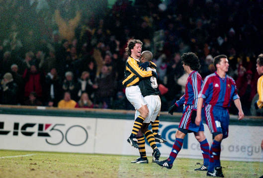 Dick Lidman och Pascal Simpson jublar