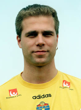 Fotboll -- Teddy Lucic, Sverige