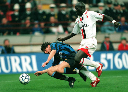 George Weah, Milan på språng
