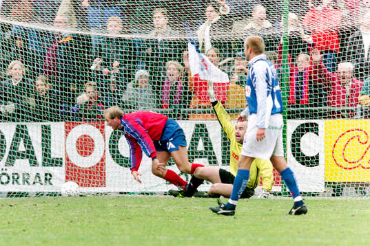 Peter Wibrån ger Helsingborg ledningen i