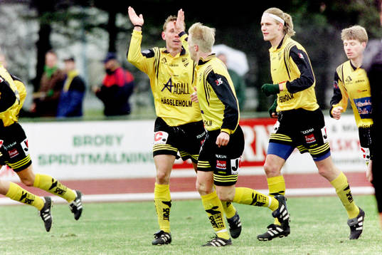 Bläddra bland fler bilder av Fotboll, Div 1 södra, IFK Hässleholm - Hertzöga, 3-3