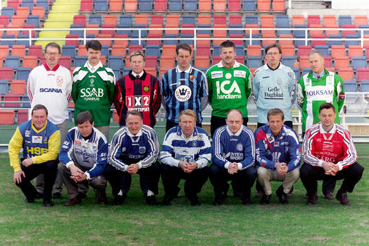 Tränarna i Div 1 norra. Bakre raden fr. v: Jan Sandberg,