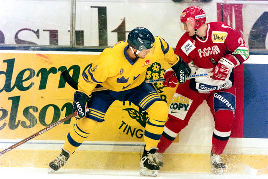 Tommy Albelin, Sverige