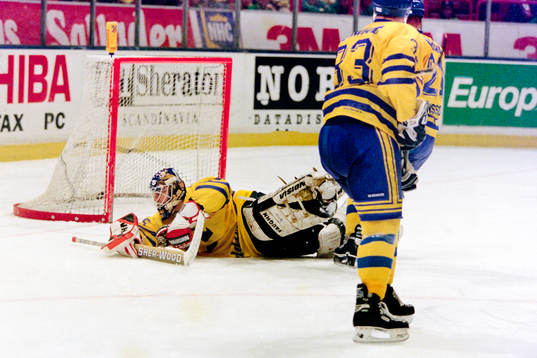 Tommy Salo, målvakt, Sverige