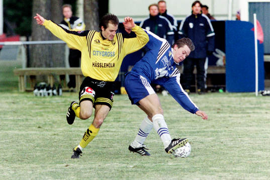 Magnus Arvidsson, Hässleholm i kamp om bollen