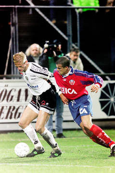 Sigurdur Jonsson, Örebro med Petar Puaca, Helsingborg i