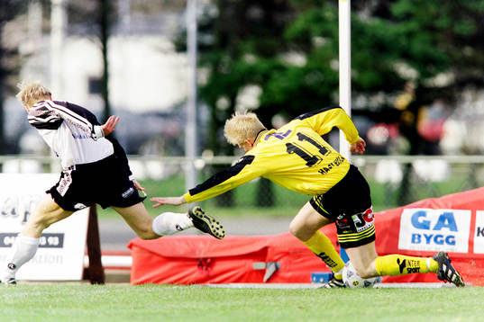 Bläddra bland fler bilder av Fotboll, Div 1 Södra, IFK Hässleholm - Motala, 2-1