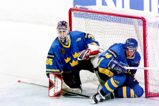 Tommy Salo, målvakt och Mattias Norström, Sverige