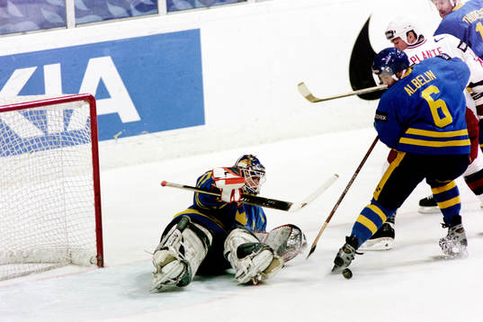 Tommy Salo, målvakt och Tommy Albelin, Sverige