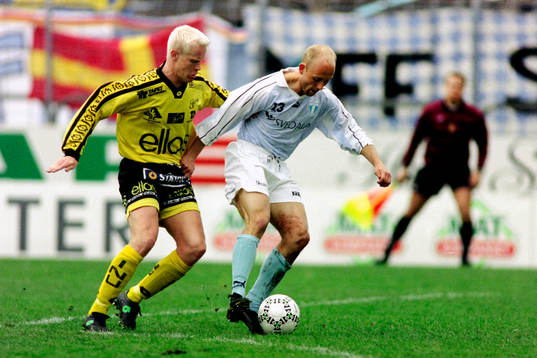 Mattias Thylander, Malmö med bollen uppvaktas av elfsborgs