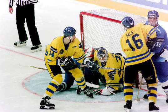 Roger Johansson, Nicolas Falk och Tommy Salo, målvakt i