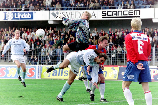 Dejan Pavlovic, Malmö oroar Niklas Sjöstedt och Freddie