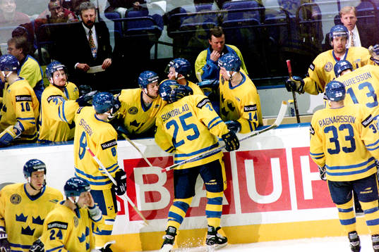 Niklas Sundblad, Sverige kramas om