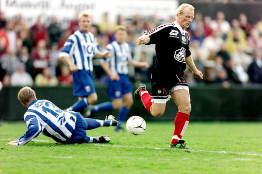 Arnor Gudjohnsen, Örebro tar sig förbi göteborgs Mikael